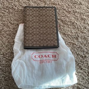 Coach Passport case